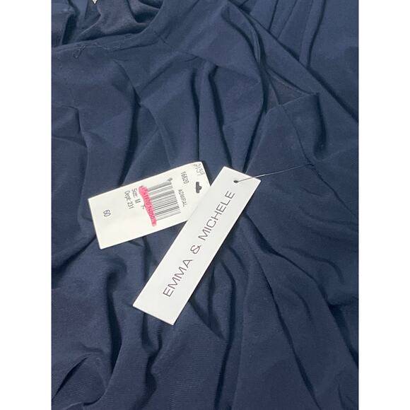 Emma & Michele Size Medium Navy Blue Sleeveless Romper Blouson Easy Care - Picture 9 of 11